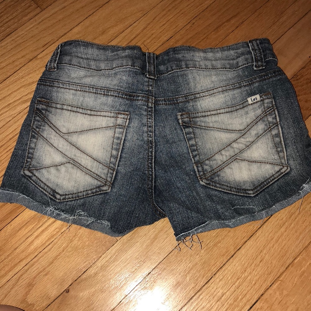 Lei (Ashley lowrise) jean shorts - Picture 2 of 3